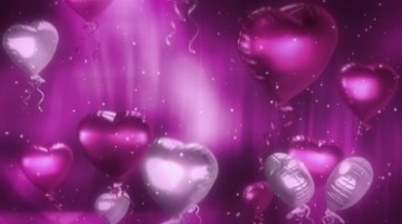 紫色心形氢气球浪漫升空视频素材