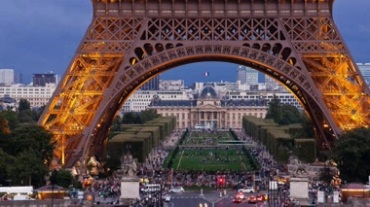 法国埃菲尔铁塔底座城市风光视频素材