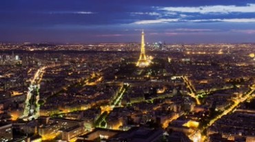 法国巴黎城市埃菲尔铁塔夜景拍摄视频素材