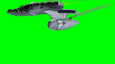 受损的飞船战舰冒着黑烟飞过绿屏抠像特效视频素材