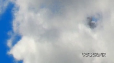 UFO飞船在天空出现视频素材