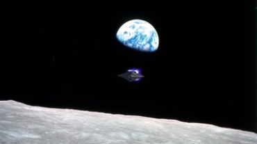 太空飞船飞临月球视频素材