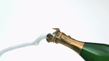 香槟喷洒庆祝