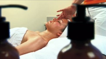 spa精油护肤保养按摩视频素材