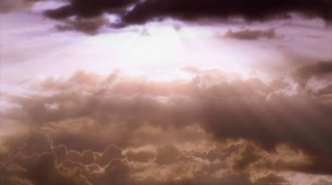 太阳照射云层云团云彩光芒四射视频素材