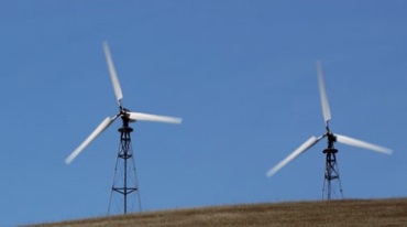 风力发电风机转动视频素材