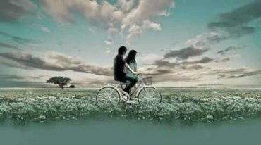 二次元小清新爱情恋爱骑自行车带女孩视频素材