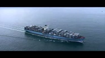 货轮海轮在大海中航行港口码头集装箱装卸视频素材