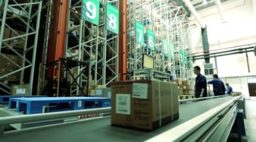 物流仓储传送带货物运输视频素材