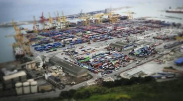 货轮货物港口码头繁忙全景视频素材