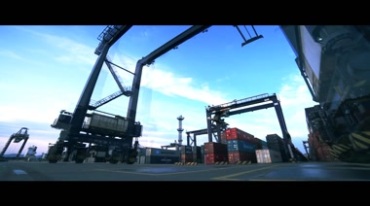 码头港口货轮海运集装箱吊车桥吊龙门吊视频素材