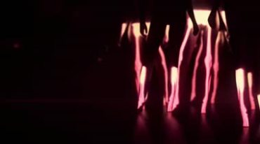 酒吧夜店动感人体人形灯光照射闪动特效视频素材
