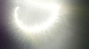 白色炫光飞舞爆裂粒子动态特效视频素材