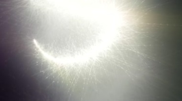 白色炫光飞舞爆裂粒子动态特效视频素材