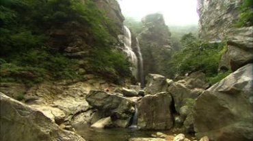 庐山风光三叠泉水流落下瀑布风景区视频素材