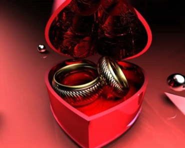 桃心盒子里放着一对戒指，爱情求婚表白视频素材