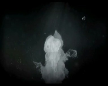 白色烟雾烟尘爆炸爆裂粒子视频素材