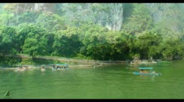 桂林山水峡谷游船山峰河谷自然风光美景视频素材