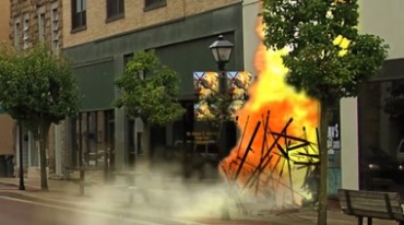 沿街商铺房间爆炸起火碎片迸飞绿布抠像特效视频素材