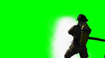 消防队员用水泡沫扑火救火绿屏抠像影视特效视频素材