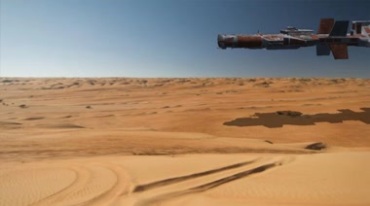 沙漠上空的UFO宇宙飞船视频素材