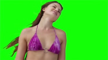泳装美女享受微风吹拂绿屏抠像影视特效视频素材