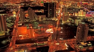 繁华夜景城市道路车流灯光来来往往视频素材
