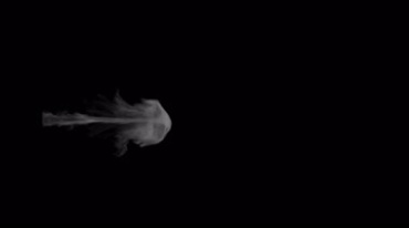 一股烟喷烟吹烟黑屏特效视频素材
