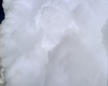 飞机飞越云层之上白色云团视频素材