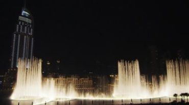 迪拜塔哈利法塔夜晚灯光喷泉美丽夜景视频素材