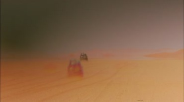 越野汽车行驶在沙漠视频素材