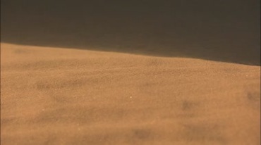 沙漠里沙子特写吹沙流沙实拍视频素材