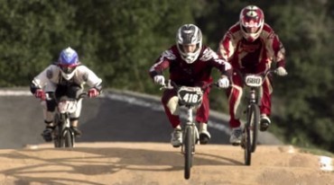 山地自行车赛道竞技比赛冲刺实拍视频素材