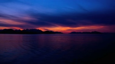 湖面上的美丽晚霞彩霞实拍视频素材