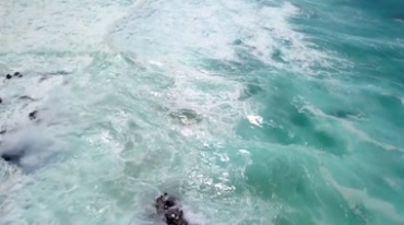 航拍海浪鲸鱼沙滩海浪沙海滩视频素材