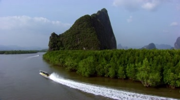 湖泊河流湖水树林实拍视频素材