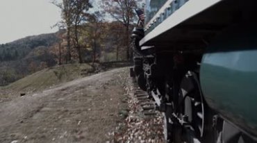 火车行驶车轮转动特写镜头视频素材