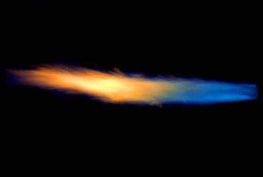 蓝色火焰喷射火苗喷火气体尾焰黑屏后期特效视频素材