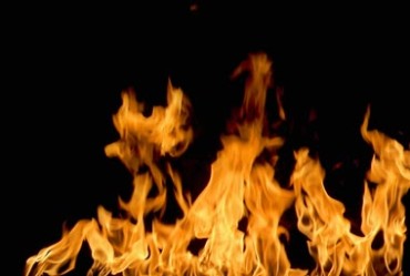火焰燃烧篝火大火黑屏抠像透明通道视频素材