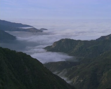 山峦间云海云雾延时快速摄影视频素材