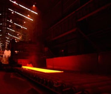 钢铁厂钢材出炉冷却视频素材