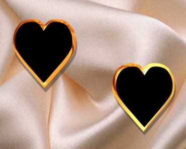 金色边框桃心爱心形状婚礼婚庆黑屏抠像特效视频素材