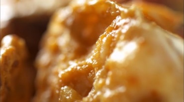 美食炖鸡肉切鸡肉美食特写镜头视频素材