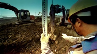 挖土机土方挖掘机挖土工程建筑工地视频素材