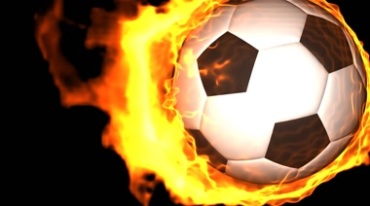 燃烧的火焰足球迎面飞来后期特效视频素材