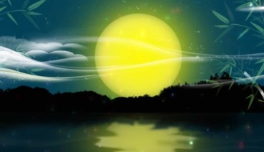 湖边黄色月亮月光后期特效视频素材
