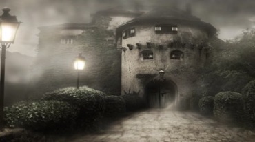 恐怖古堡雾气白雾围绕房子建筑视频素材