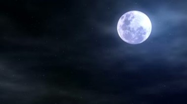 明亮的月亮悬挂在空中视频素材