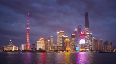 繁华上海外滩航拍夜景